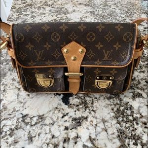 Sold- Louis Vuitton Hudson PM